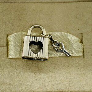 🔥🔥Pandora Padlock & Heart Key Charm S925 Sterling Silver